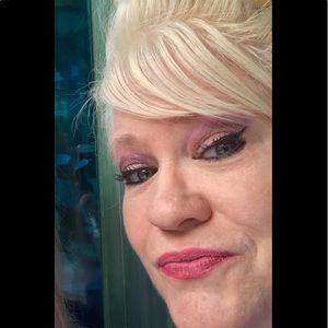 Meet your Posher, Gina